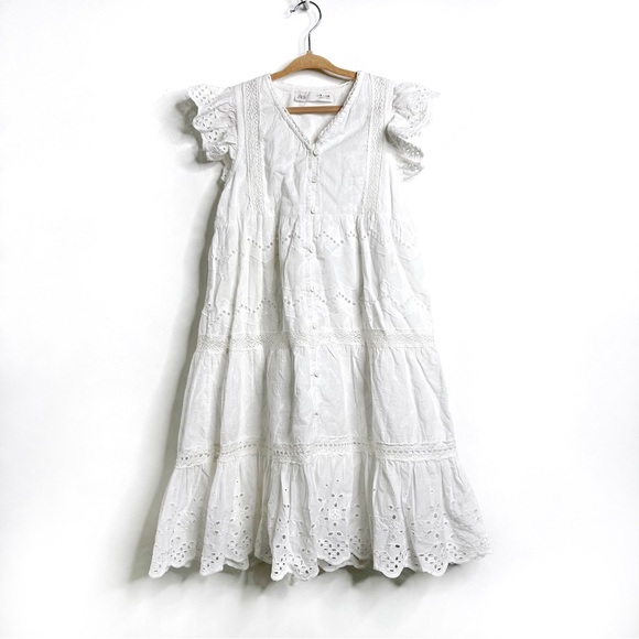 Zara Dresses Zara Girls White Eyelet Flutter Sleeve Tiered Dress Poshmark